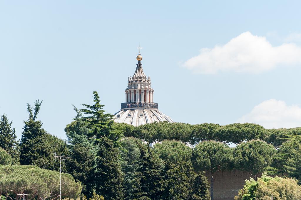 La Lanterna Di San Pietro Apartment *