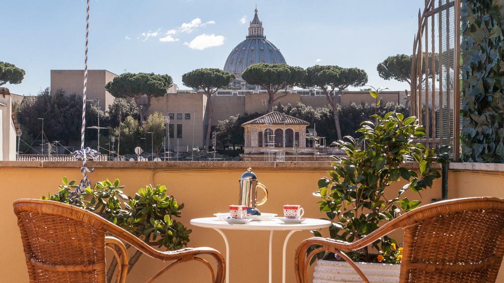 Apartment In Sistina View