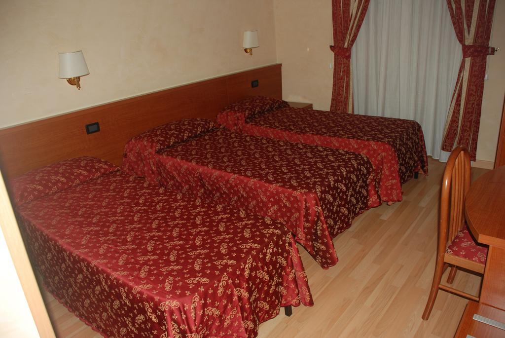 Hostel Funny Palace Rome