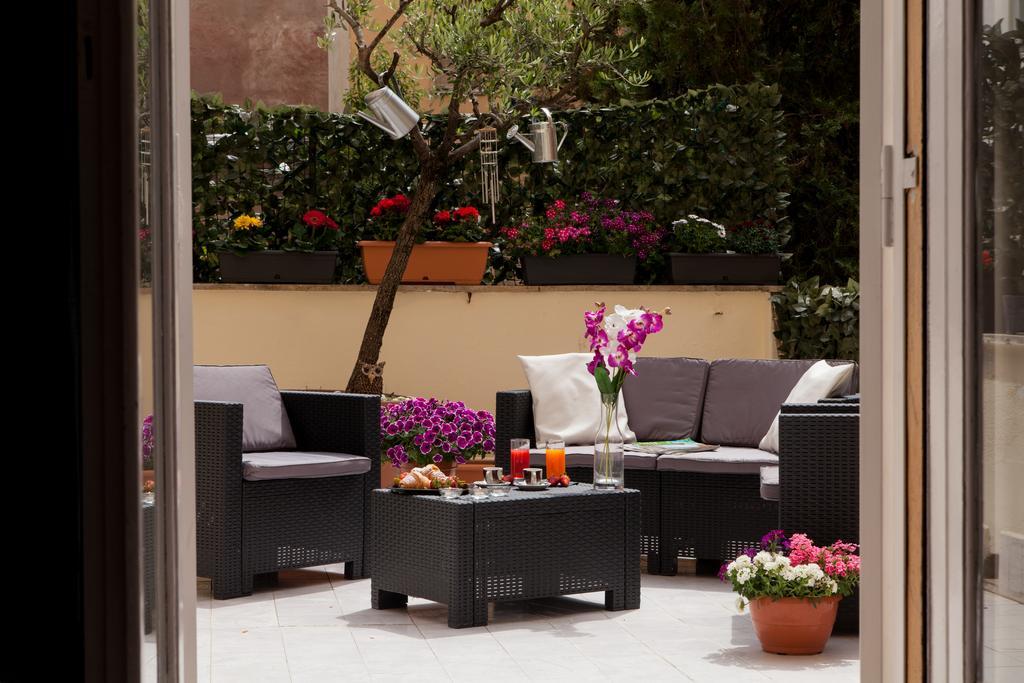 Guest house 121 Candia 3*