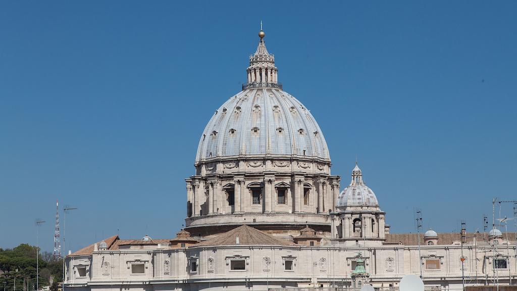 Rental In Rome Trevi Fouintain View Apartment *