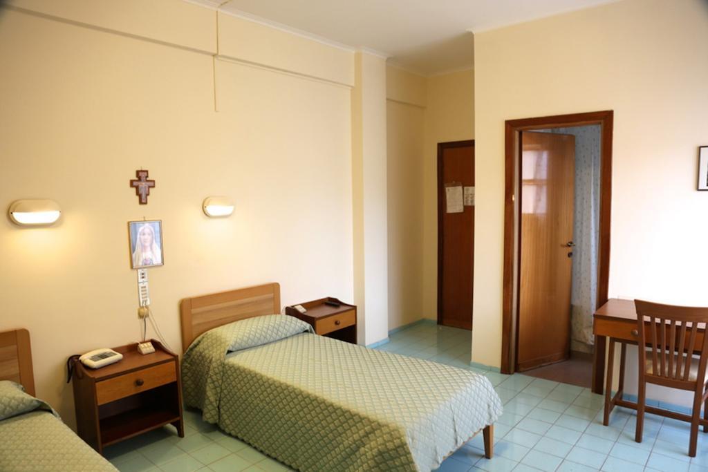 Hotel Casa Piccole Ancelle Di Cristo Re Rome