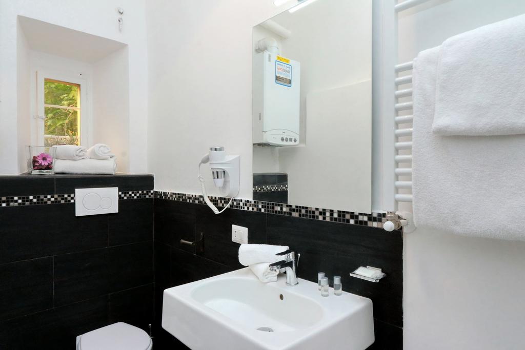 Guest house Vatican Monnalisa 4*