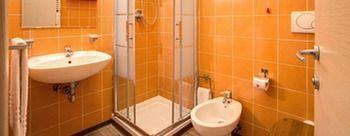 Bed & Breakfast Domus Trevi Rome