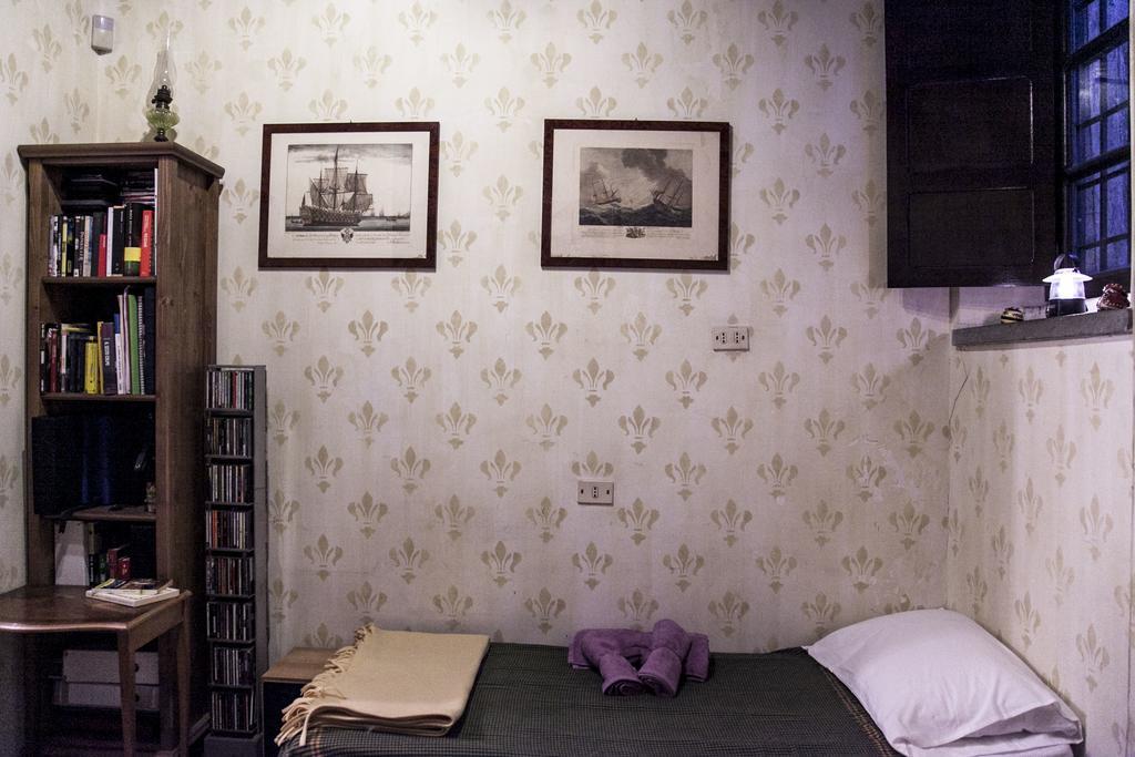 Via Giulia Dreamy Attic Rome
