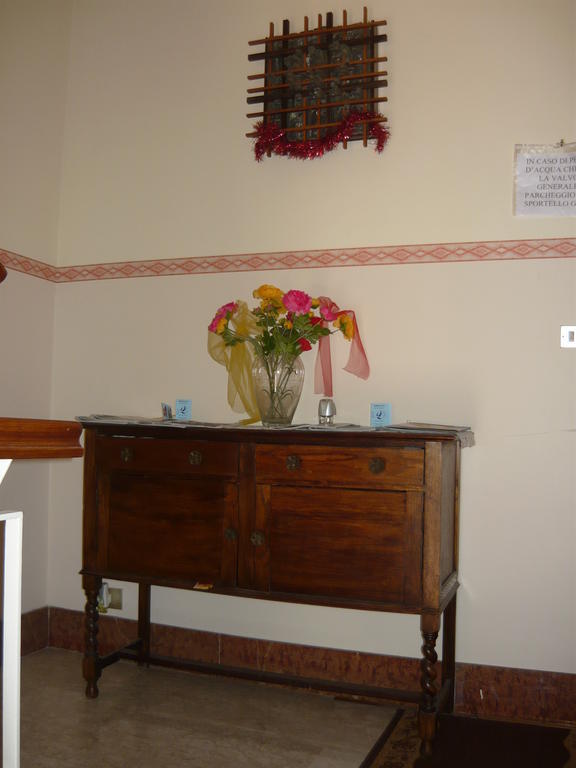 Bed & Breakfast Abbraccio Rome
