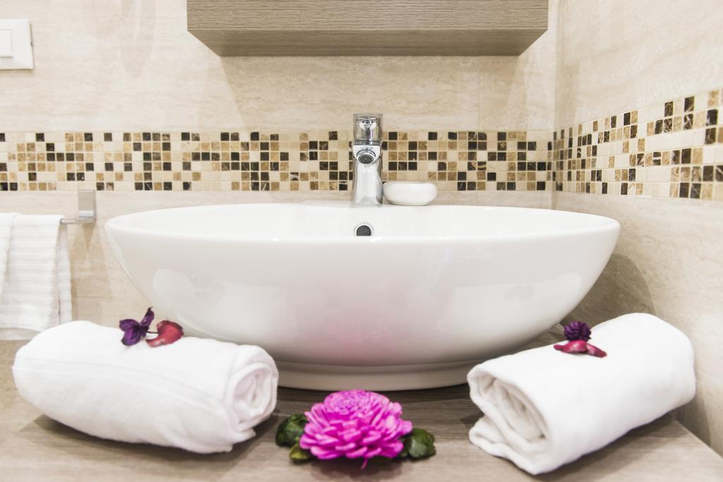 Bed & Breakfast Domus Trevi Rome