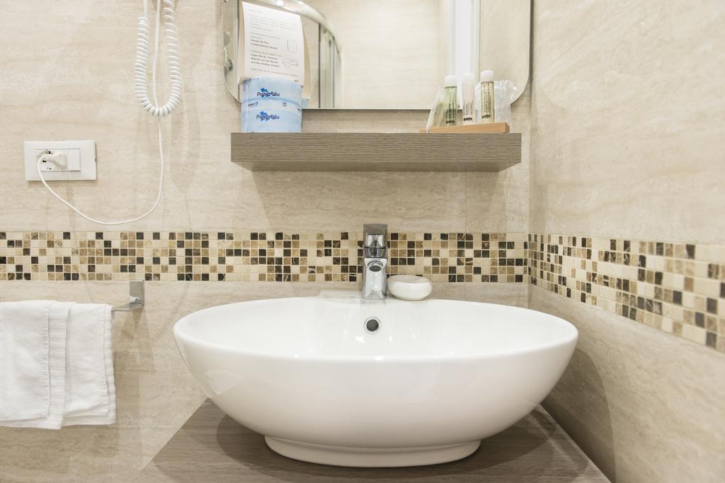 Bed & Breakfast Domus Trevi 3*