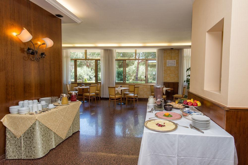 Hotel Park Blanc Et Noir Rome