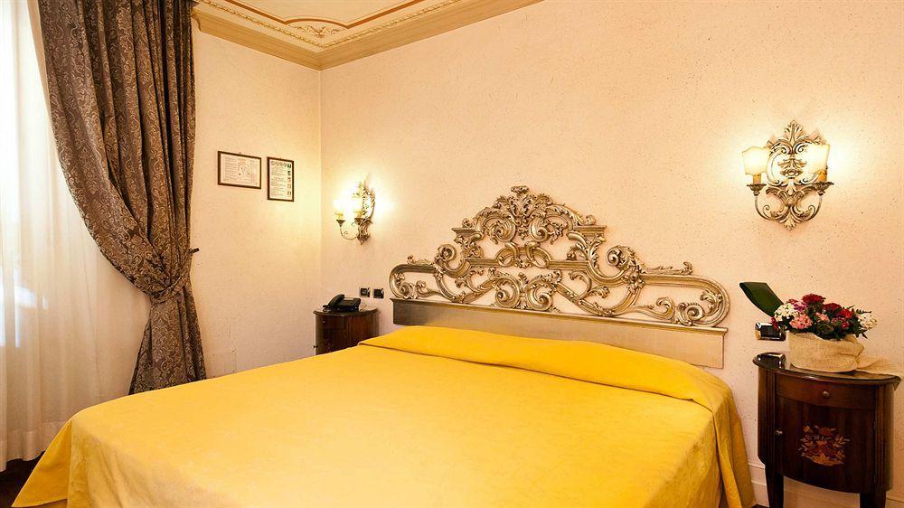 Aventino 3* Rome