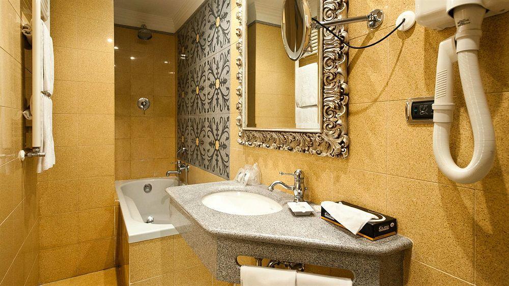 Aventino 3* Rome