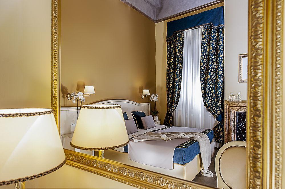 Dimora Degli Dei Guest house 2*