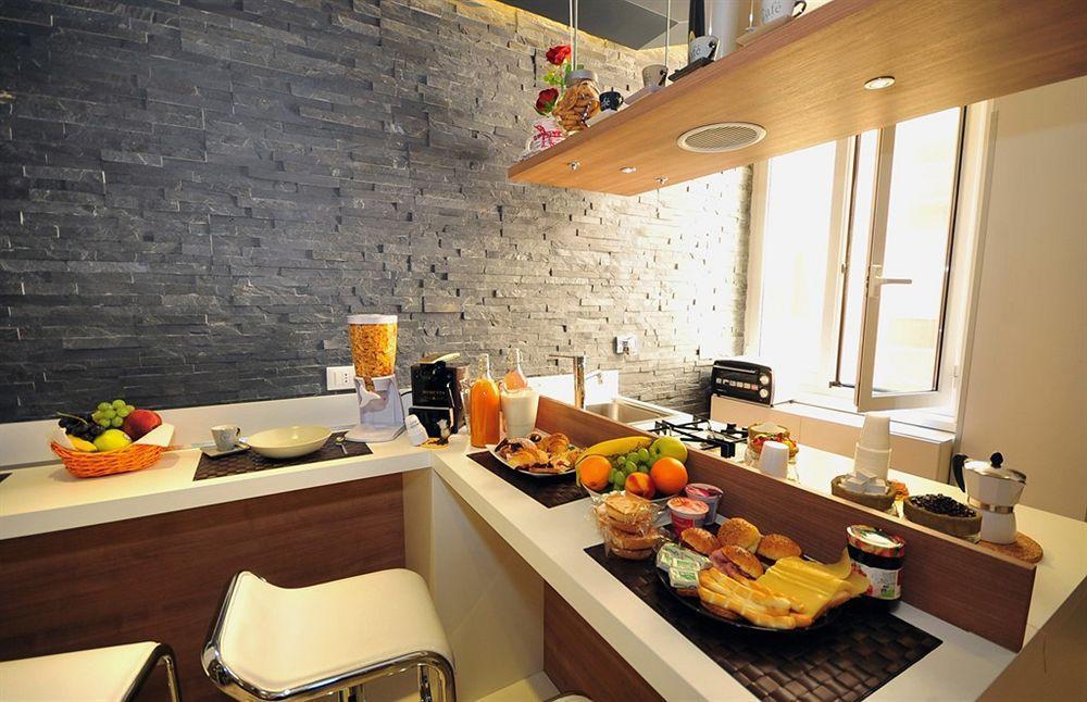 Living Bed & Breakfast 2*