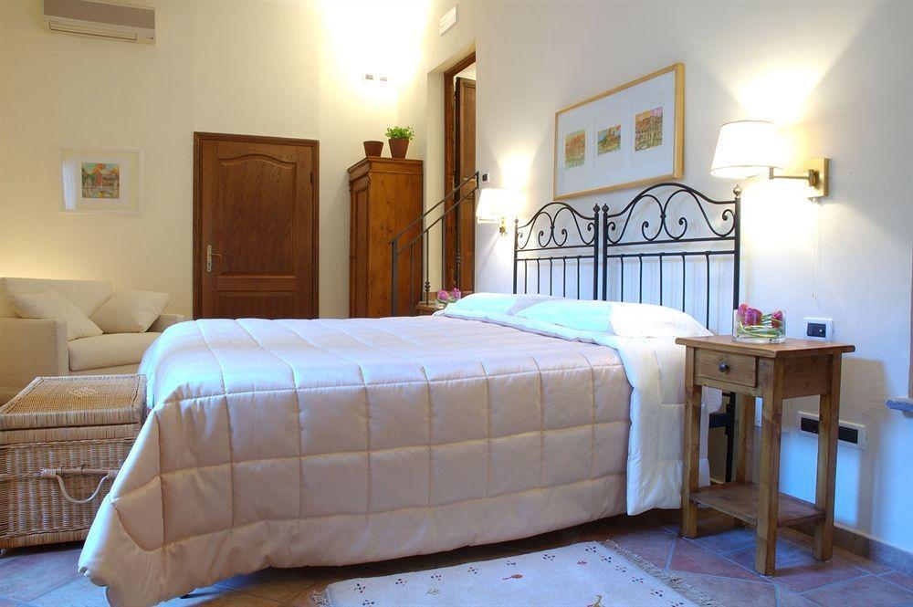 Le Clarisse Trastevere Guest house 3*