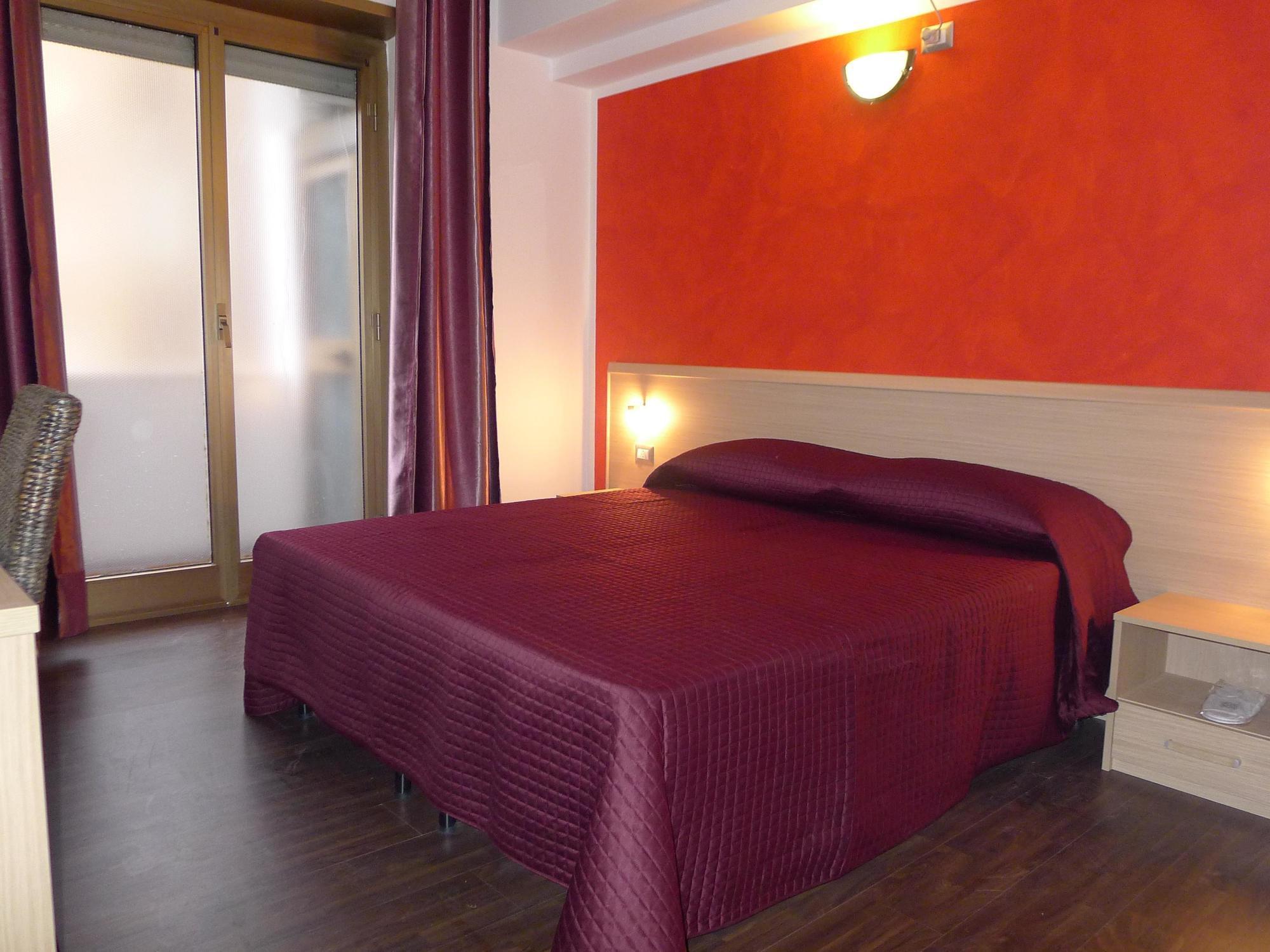 Jia&home Bed & Breakfast 2*
