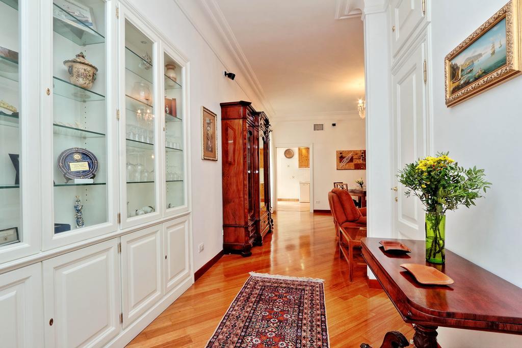 Apartment Luxury House Borghese Rome