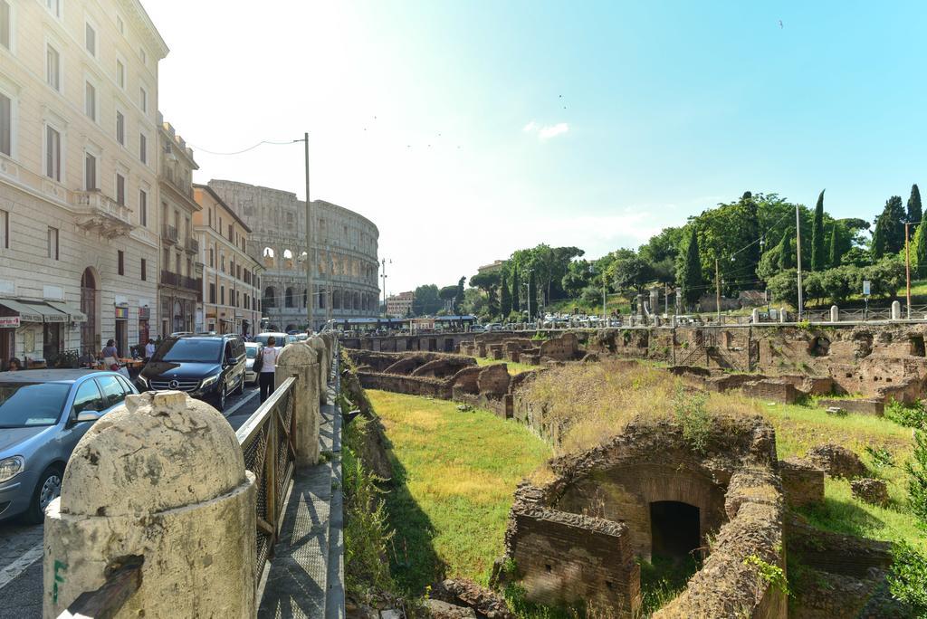 Apartment Domus Regina Colosseo