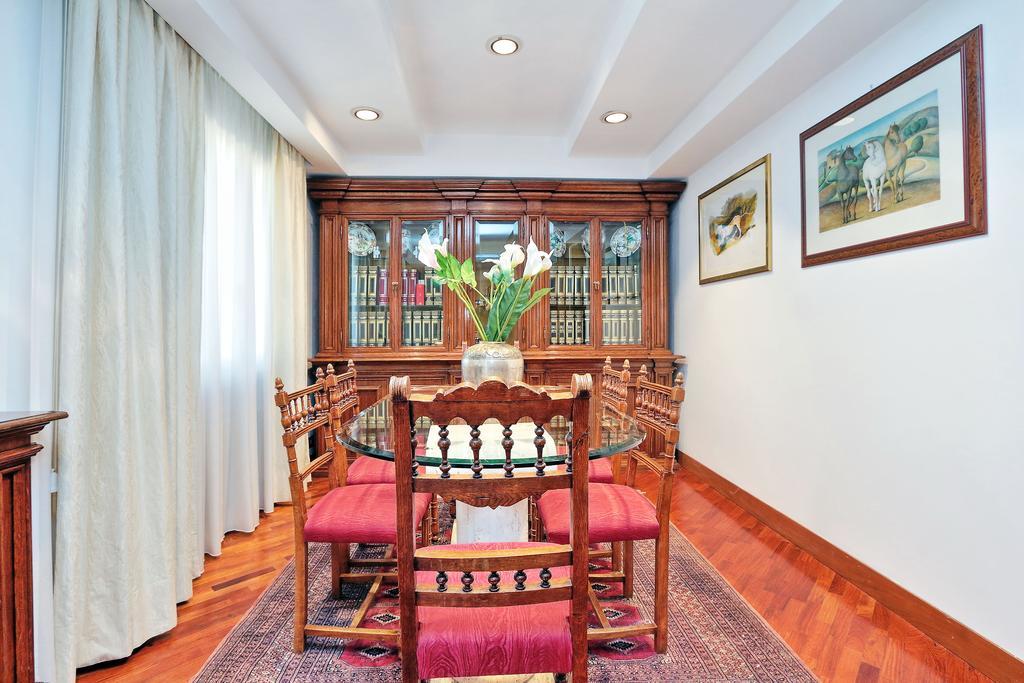 Apartment Frattina Family Romantic Superior Rome