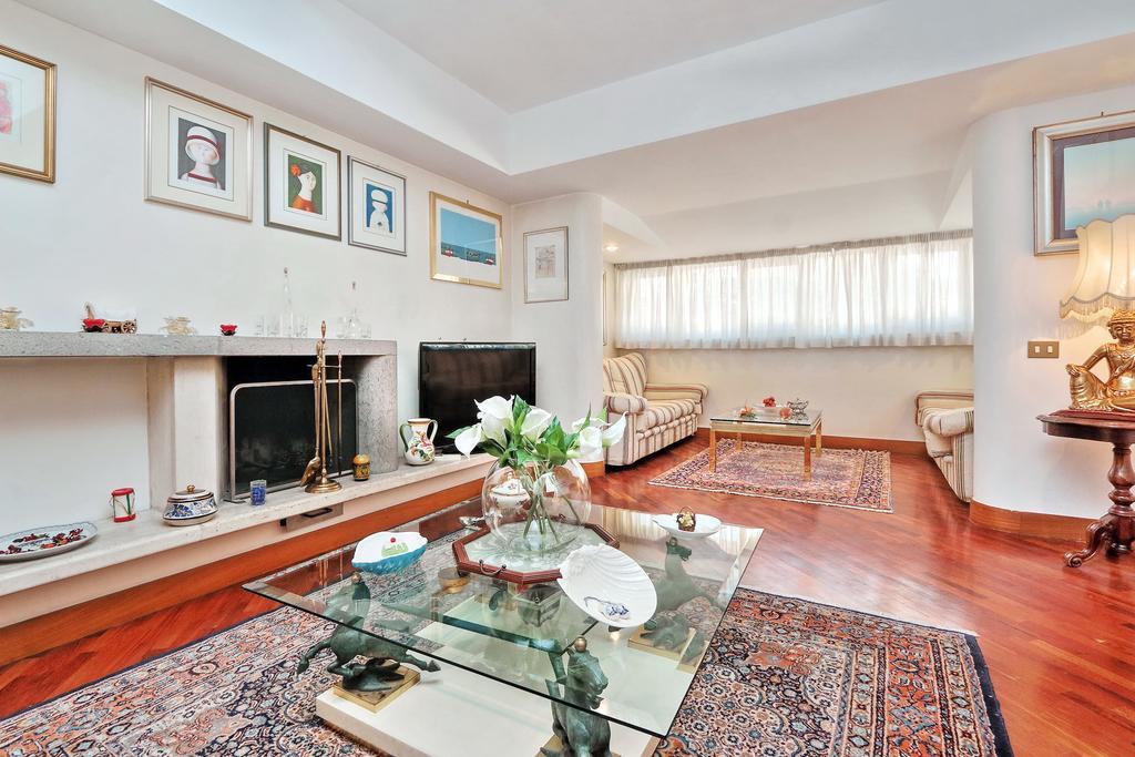 Frattina Family Romantic Superior Apartment