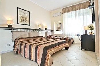 Bed & Breakfast Emozioni Romane 2*