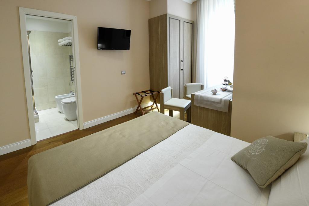 Domus Clara Guest house Rome