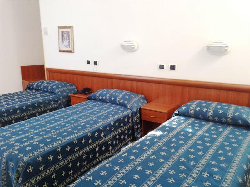 Maria Rosa Molas - Casa Per Ferie Guest house