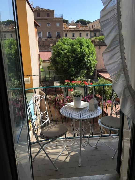Apartment Borgo Pio 66