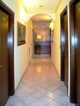 Fenicia 2* Rome
