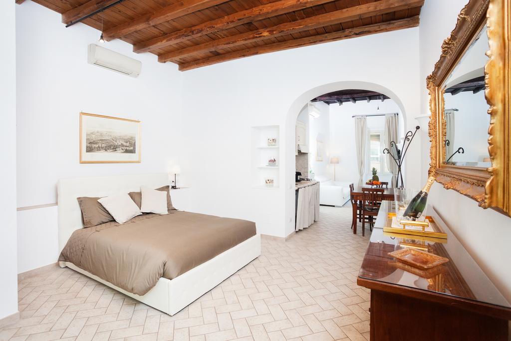 Apartment Tritone 91 Rome