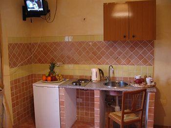 Guest house Camilla 3*