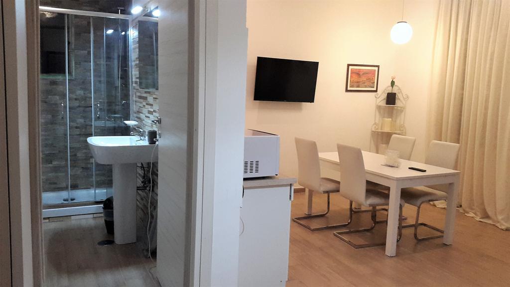 Flavius Apartment *
