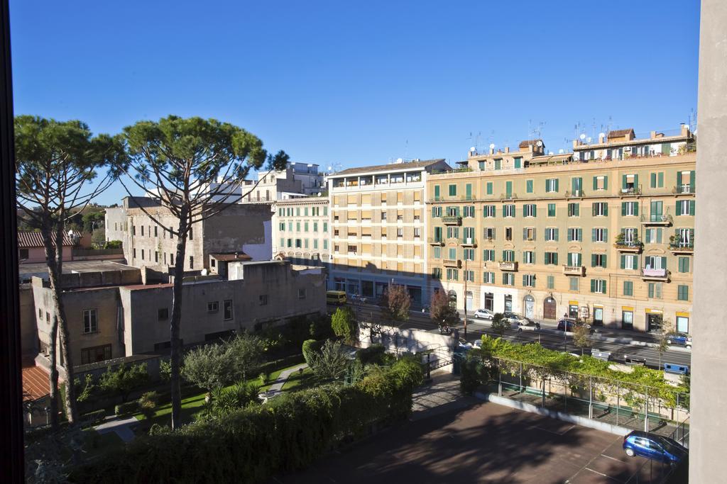 Casa Di Bine Holiday home Rome