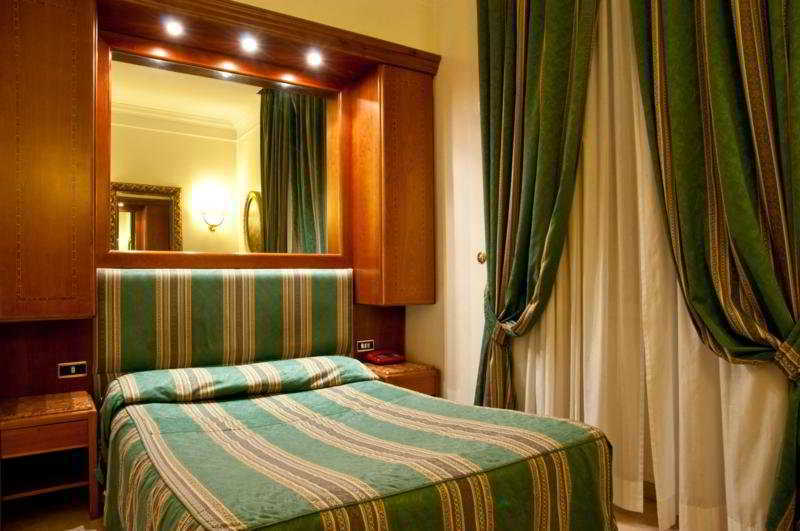 Raeli Luce 4* Rome