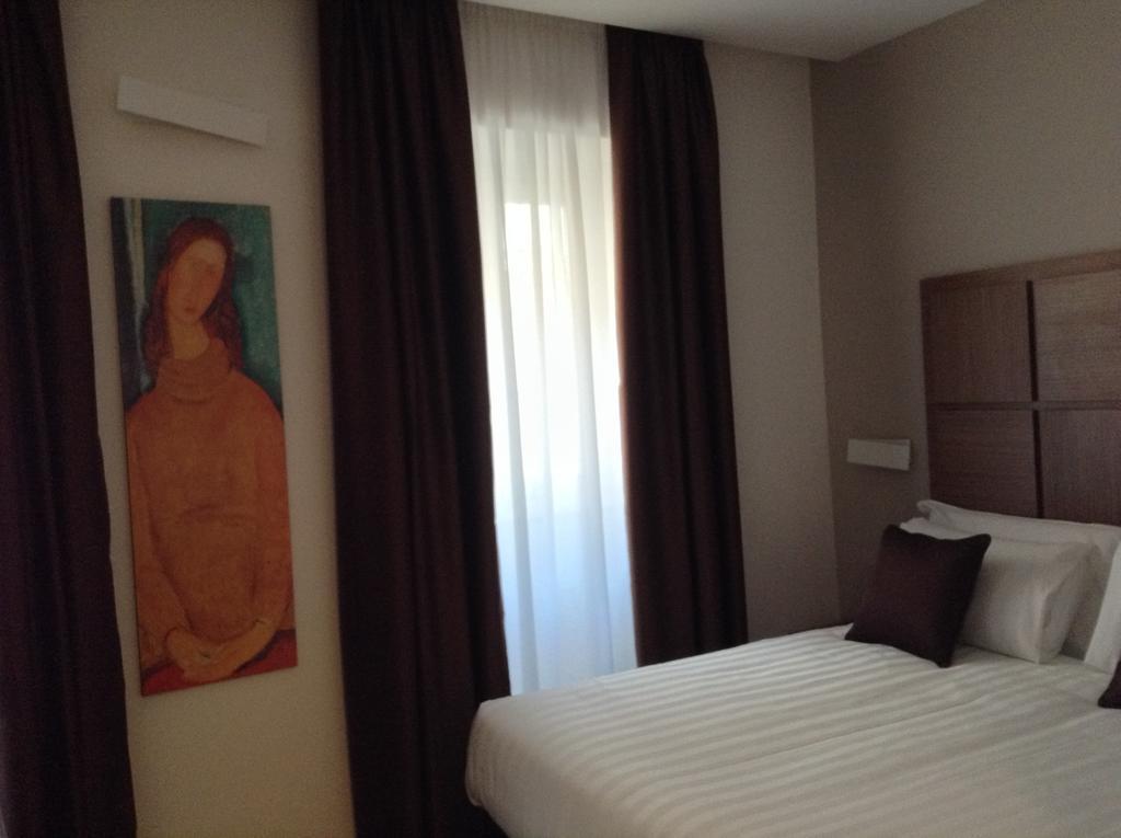 Art - Gruppo Trevi Hotel Rome