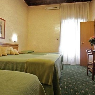 Embassy 3* Roma