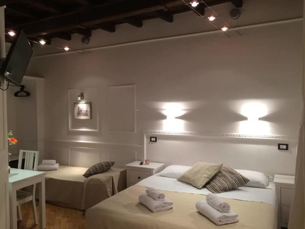 Domus Ester Guest house