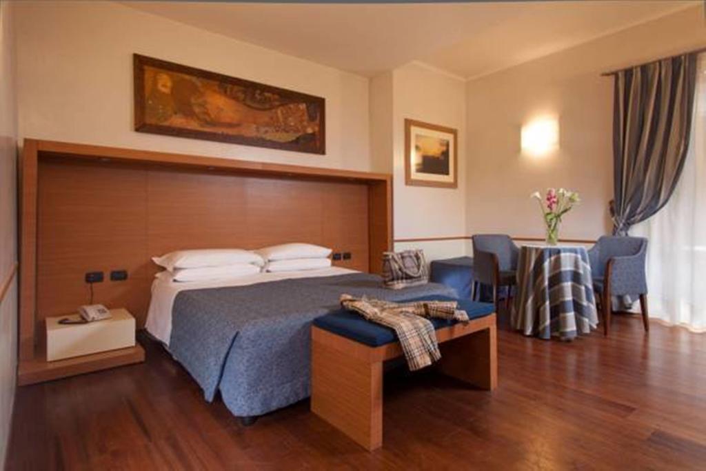 Piemonte 3* Rome