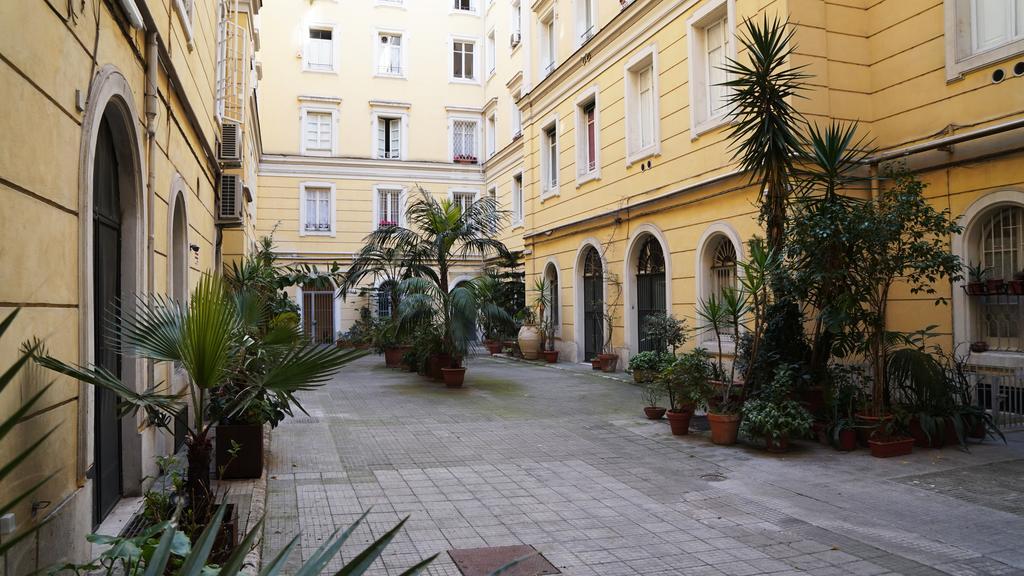 Cola Di Rienzo * Rome