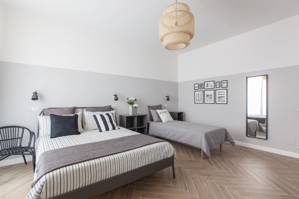 Pannonia Smart House * Rome
