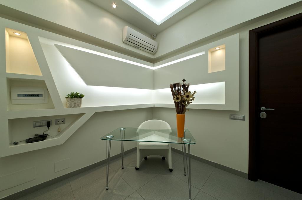 Roma Naif Rooms