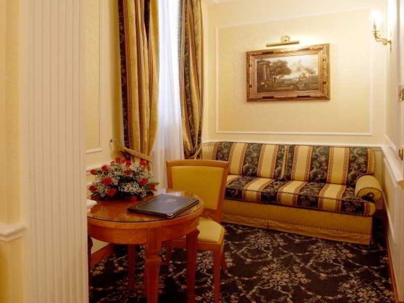 Dei Consoli Vaticano Hotel 4*