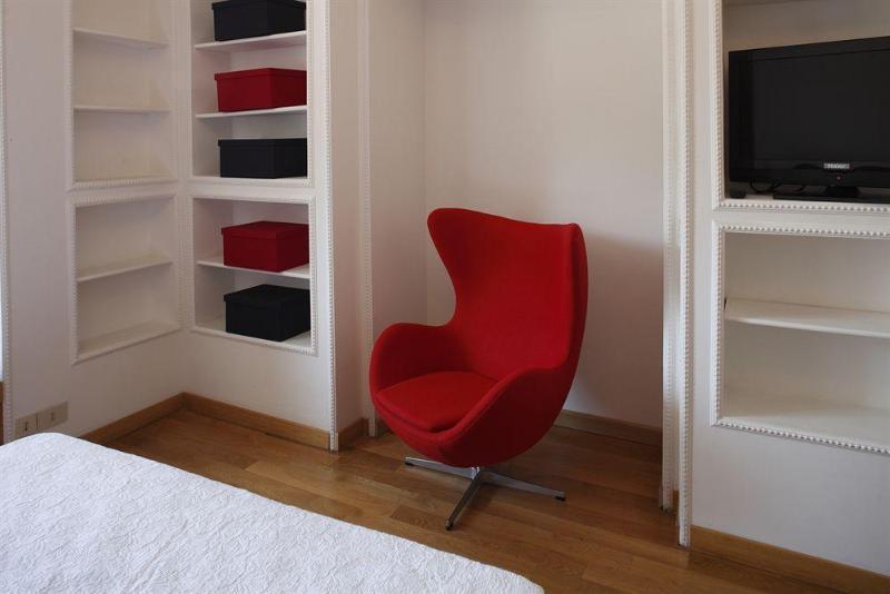 Guest house Ht N°9 Colosseo 2*