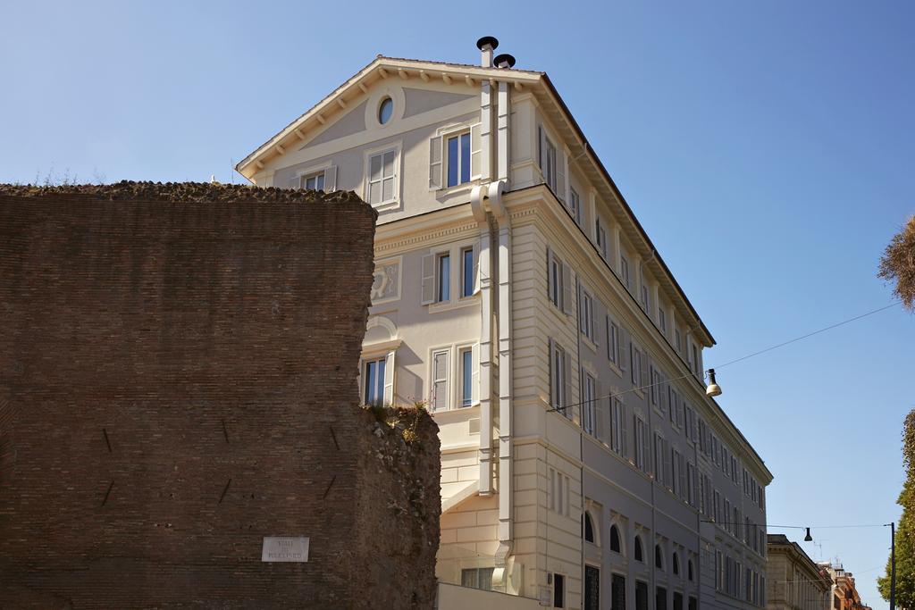 The Building 4*