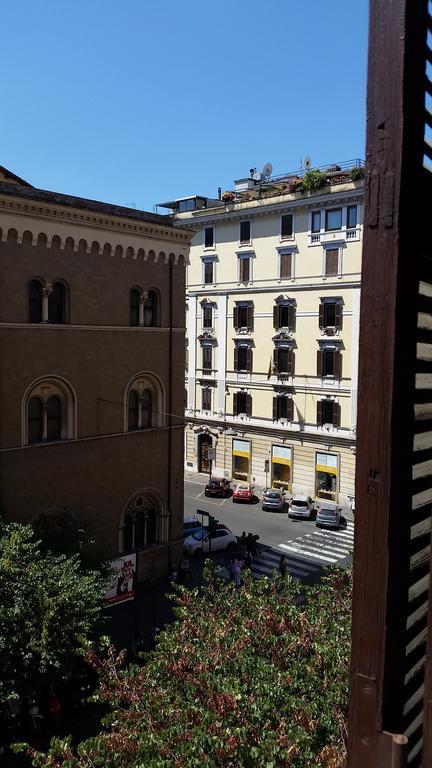 Cola Di Rienzo Bed & Breakfast Roma