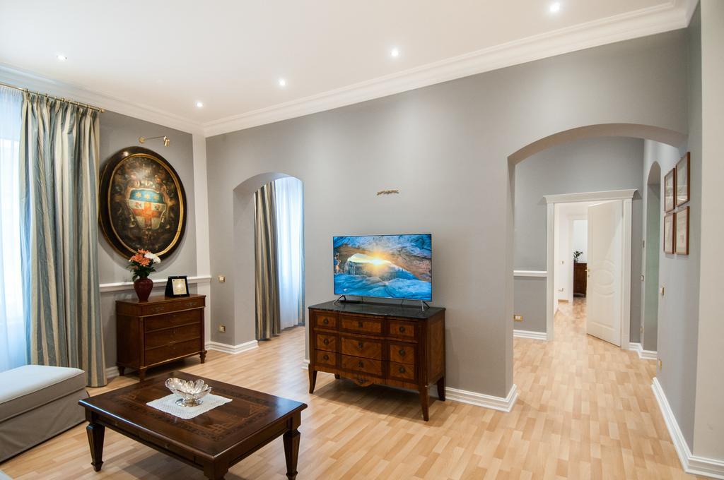 Apartment Luxury St Peter Elegant For Families Rome