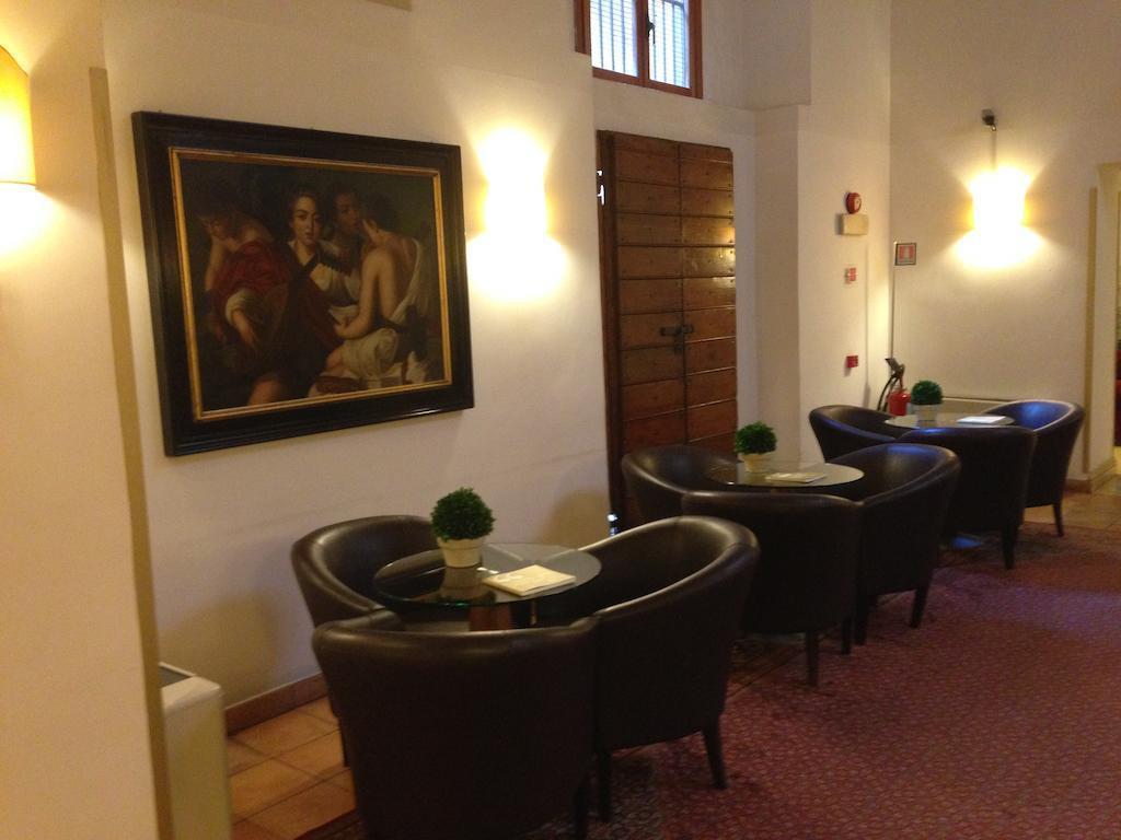 Exe International Palace 4*