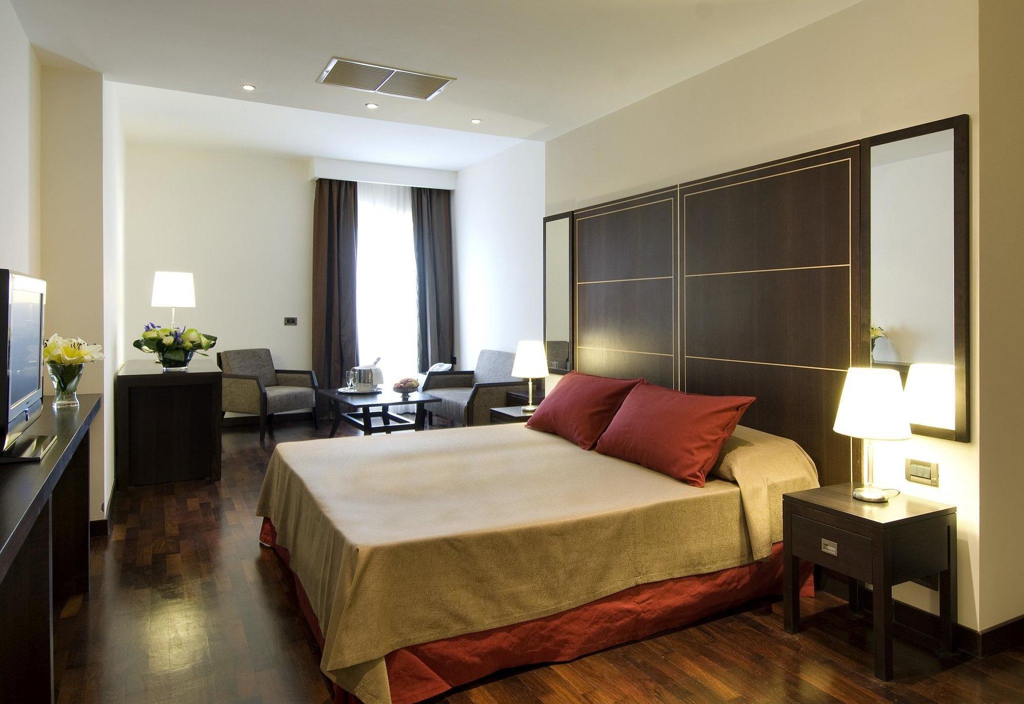 Exe International Palace 4*