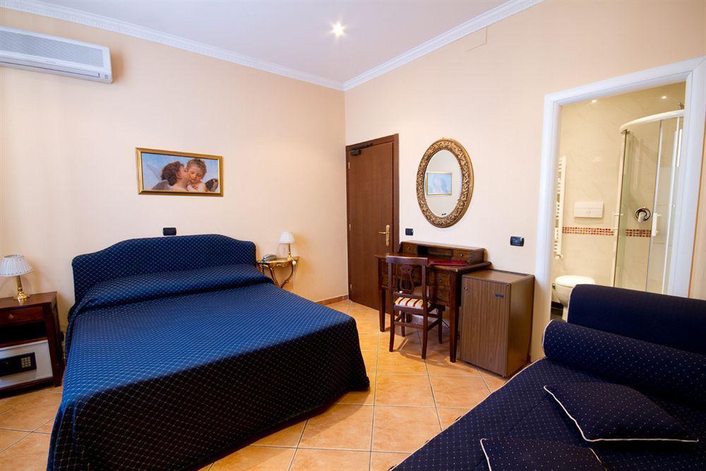 Hotel Caracciolo Rome