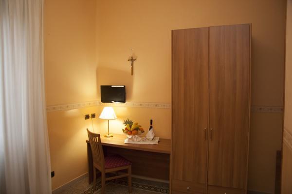 Casa La Salle - Vaticano 3*