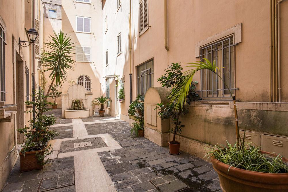 Elegant Behind The Colosseum *